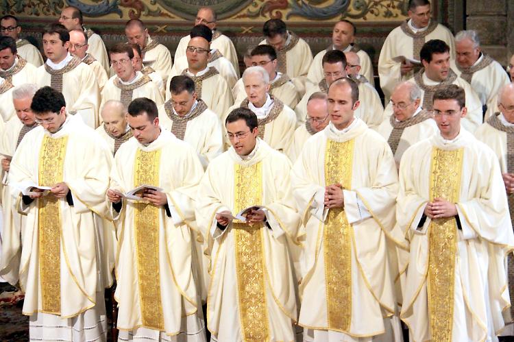 Ordinati cinque nuovi sacerdoti