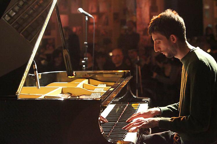 Stasera Antonio Vivenzio Trio al Collegio De Cesaris di Piacenza