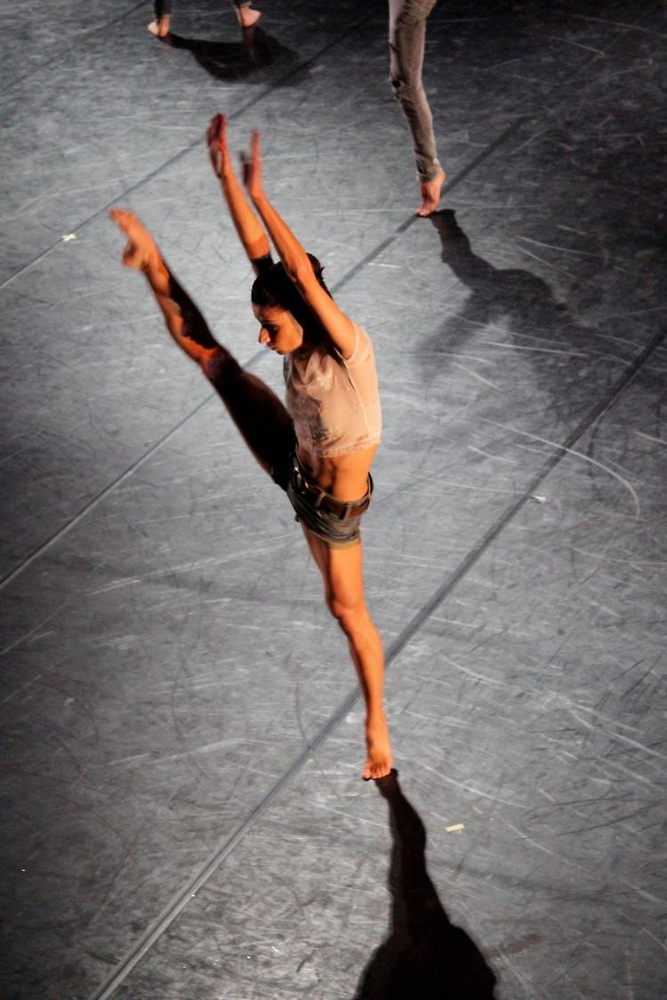 La ballerina casalese Francesca Cerati in diretta video da Bologna