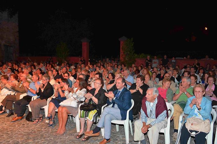 Estudiantina, concerto da tutto esaurito 