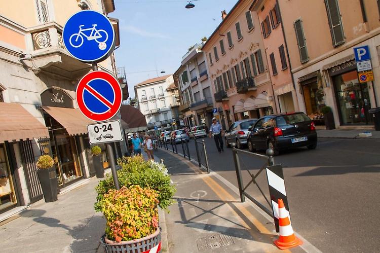 Esordio in chiaroscuro per corso Garibaldi pedonale. A te come è sembrato?