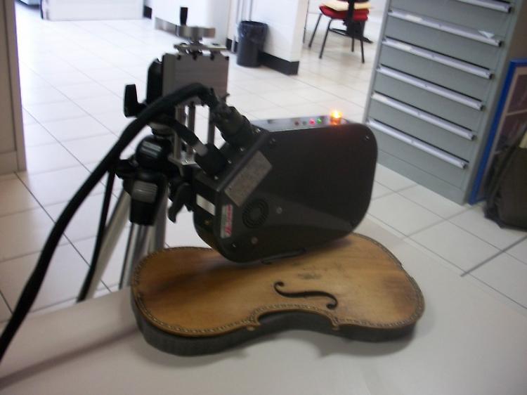 Lo Stradivari ai raggi X