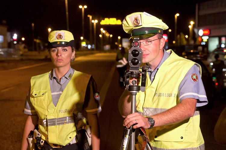 Telelaser, 50 multe in una notte