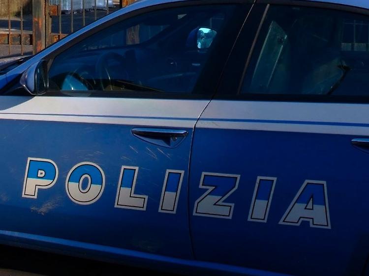 Agguato a colpi di machete, indiano ferito