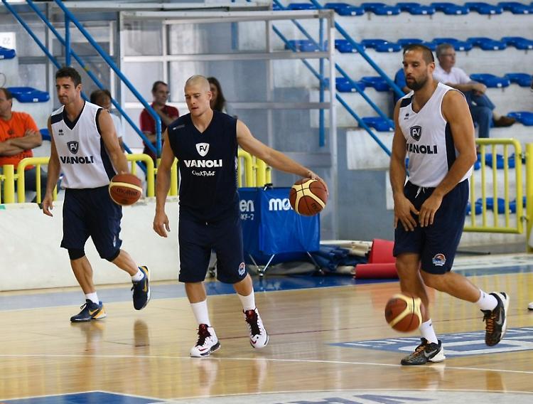 Vanoli, Woodside subito in palla
E domenica si parte per Carisolo
