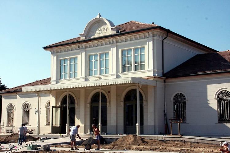 Un wok sushi nella palazzina Liberty del Foro Boario