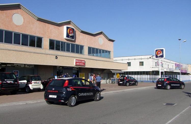 Il market di Romanengo dove è avvenuto il tentativo di rapina a settembre