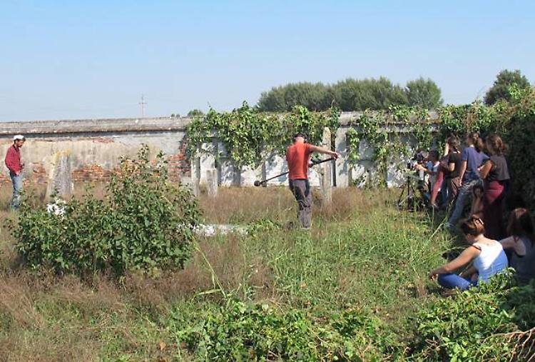 Nella Piccola Atene si gira il film 'Felice nel box'