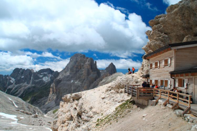 Nell’antico regno di Laurino. Diversi sentieri, e per tutti i gusti, nel cuore della val di Fassa
