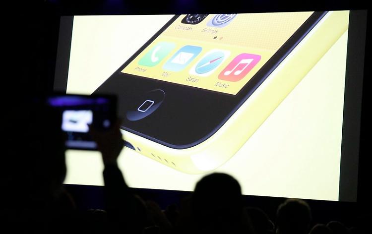 Cellulari, Apple permuterà gli smartphone dei concorrenti