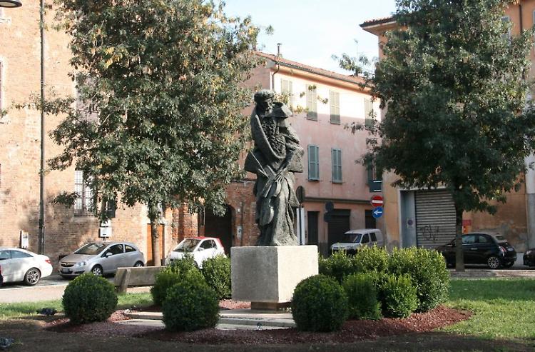 I negozianti al Comune: 'Rilanciamo piazza Lodi'