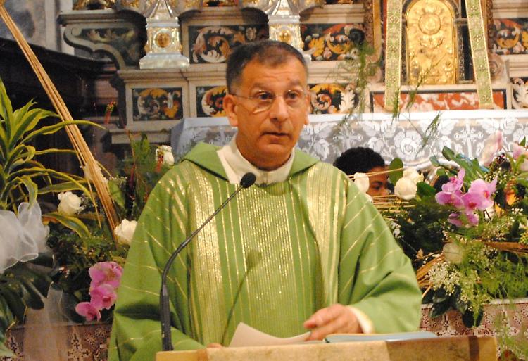 Si insediano don Anselmi e don Brambilla