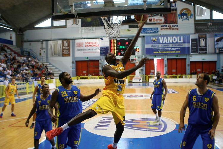 La Vanoli supera Montegranaro