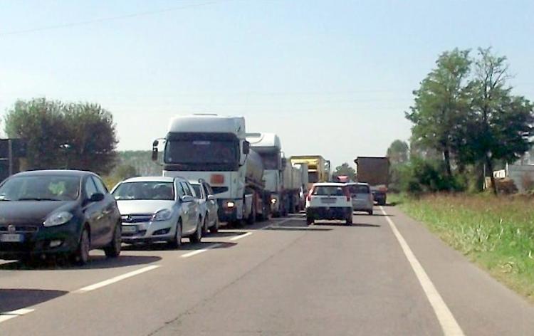 Lavori in A21 e Padana Inferiore, code e disagi tra Piacenza e Cremona