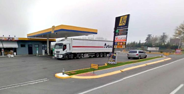 Due furti al distributore, ora è toccato al bar