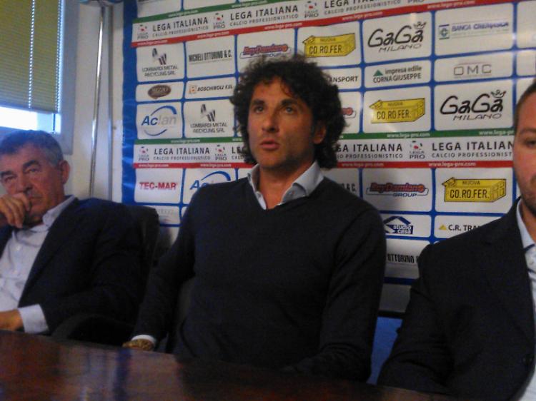 Salvatore Giunta durante la conferenza stampa di presentazione