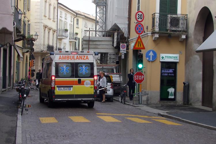 Via Cavour teatro di un investimento