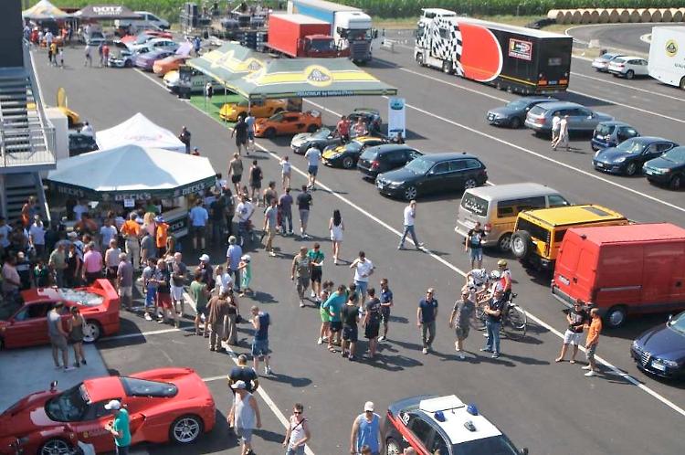 Autodromo, 'piante antirumore'
