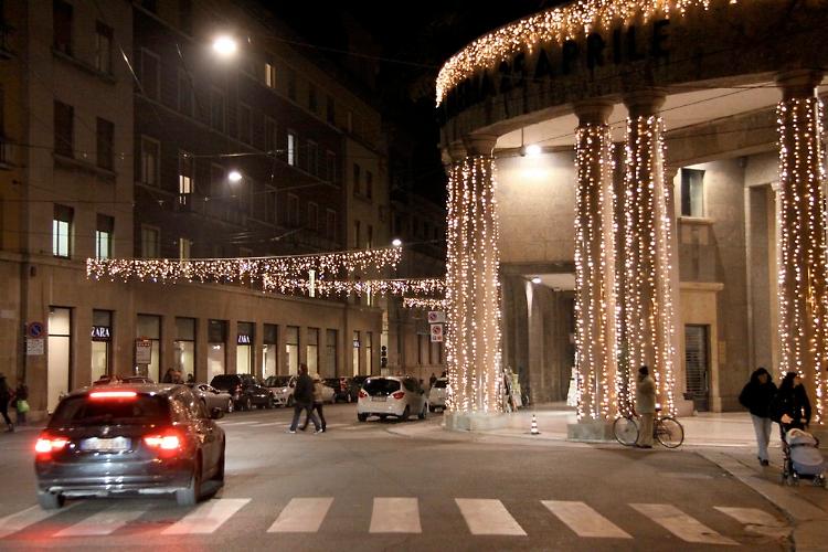 Non ci sono soldi, Natale al buio