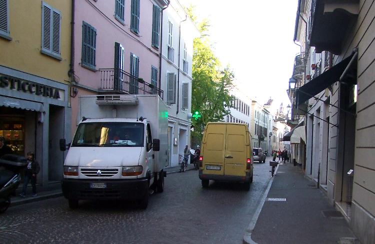 Via Cavour a Crema