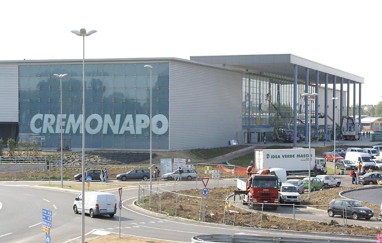 Tentato furto al CremonaPo, denunciate due rom pluripregiudicate