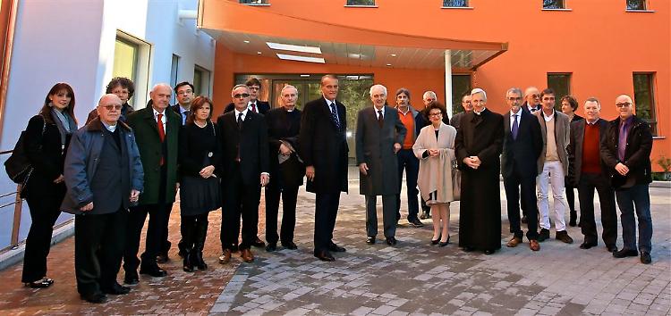 Nuova casa di riposo, visita del vescovo Lafranconi e del cavalier Arvedi
