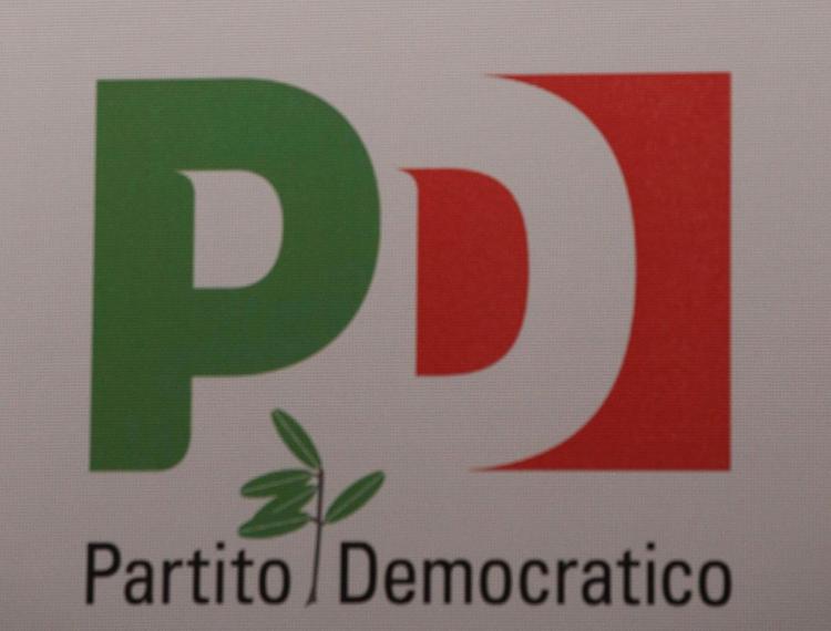 Pd, testa a testa Cuperlo-Renzi