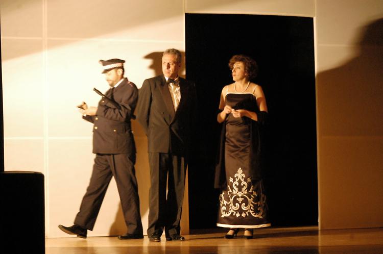 Pisu, cabaret macchiettistico