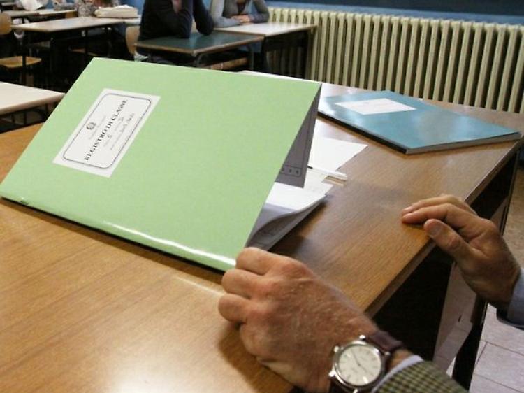 A caccia di merendine
Studenti puniti con la nota