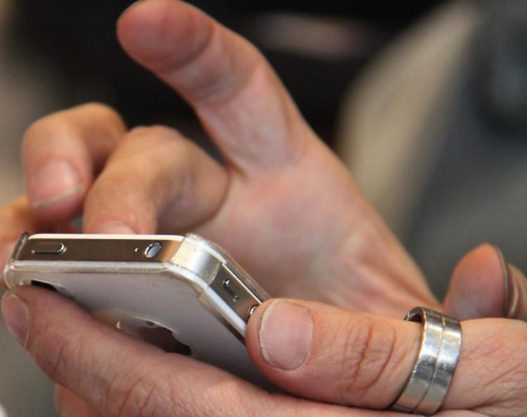 Gli affetti familiari surrogati col telefonino
