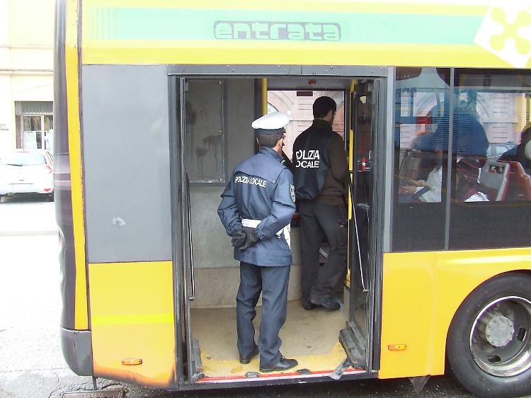 Multe più salate per i 'portoghesi'