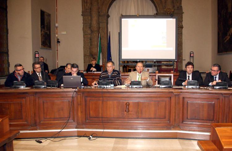 Teleriscaldamento, Bordi:
"Aem sta lavorando male"