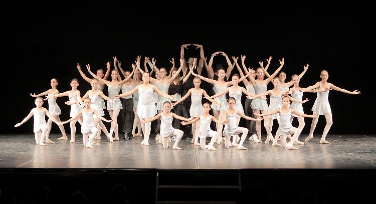 Buon Natale con le scuole di danza