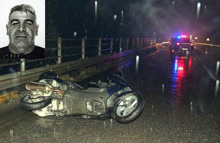 Cade dalla moto sulla Rivoltana, muore 48enne