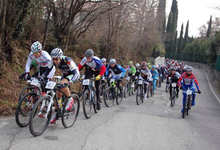 ''Befana Bike'' il 6 gennaio al laghetto di San Paolo (BS)