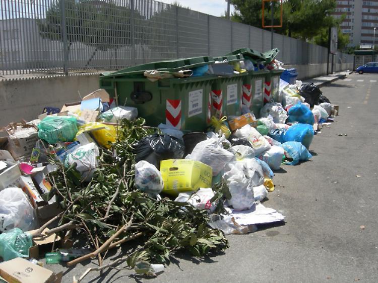 Sulla tassa dei rifiuti amenità ‘italiote’