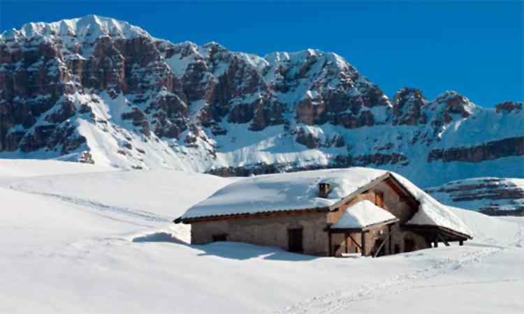 Ciaspolate con vista sul Brenta