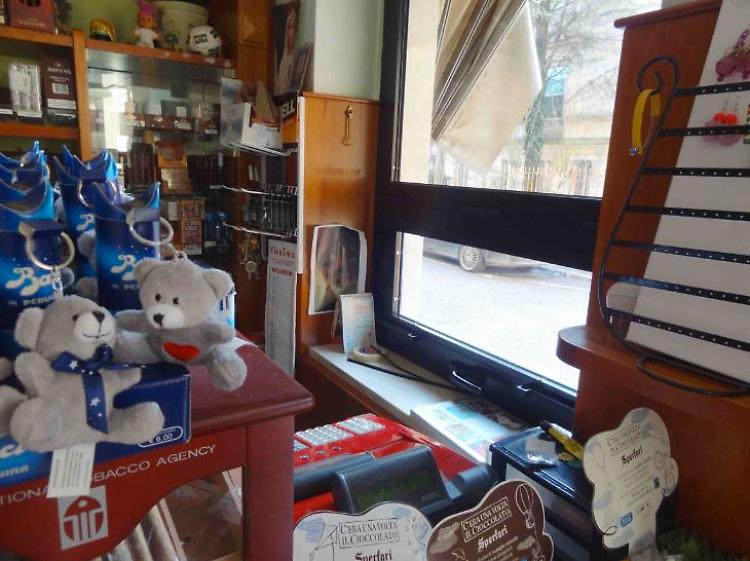 Altro colpo al Bar Patty: spariscono le 'bionde'