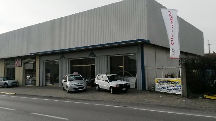 Furto alla Sprint Car, via il pc portatile