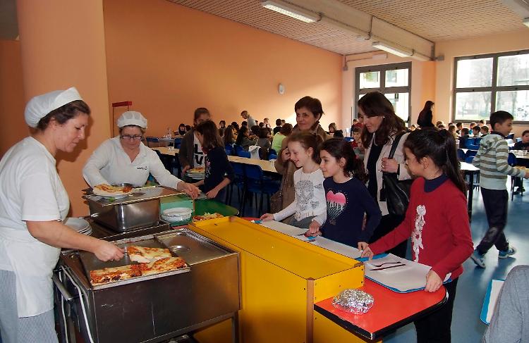 Il locale mensa a Pandino ha ospitato anche i bambini di Nosadello