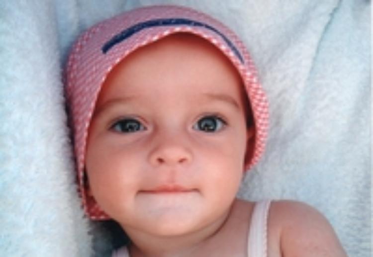 Muore a quattro anni per una malattia, paese in lacrime per Elisa