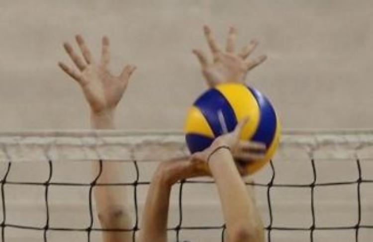 Rissa e insulti razzisti
alla partita di volley