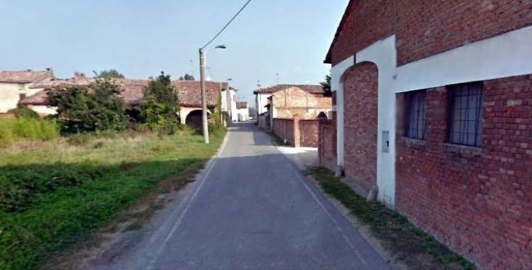 Vanno a fare la spesa, casa a soqquadro