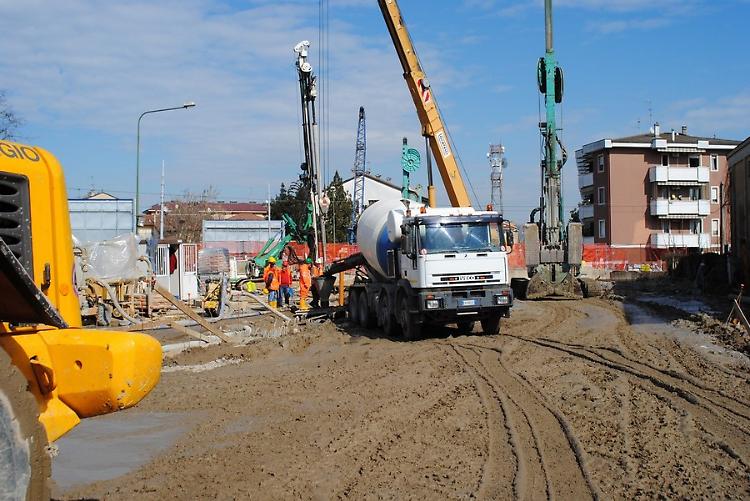 Tranciati i cavi di LineaCom, problemi a internet e telefoni