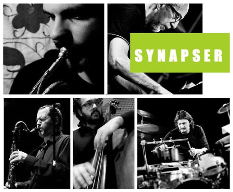 Giancarlo Tossani con i Synapser al Social Club di Brescia