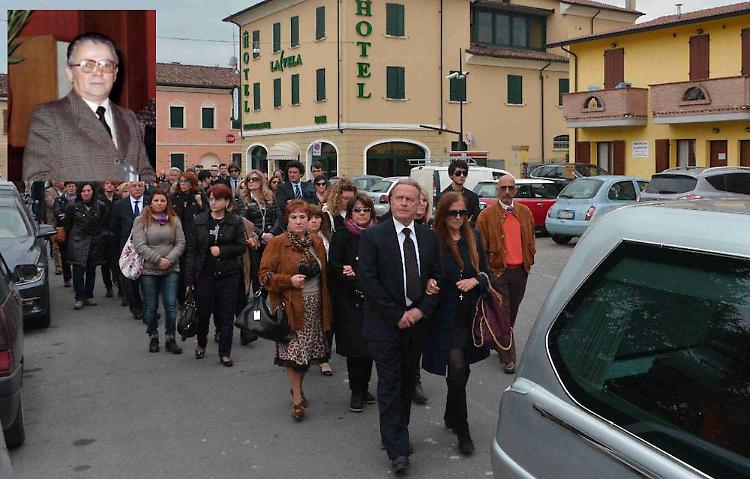 Una folla dice addio a Boldrini