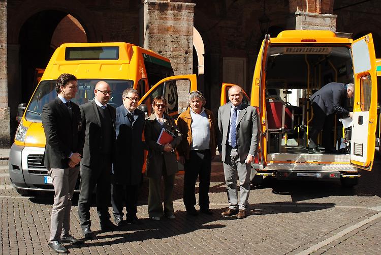 I mini bus sono su strada, operativa la svolta eco del trasporto pubblico