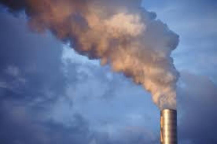 smog inquinamento ciminiera