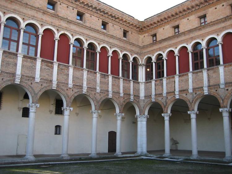 Ferrara al tempo di Ercole I d’Este: curiosità e dettagli inediti degli Estensi