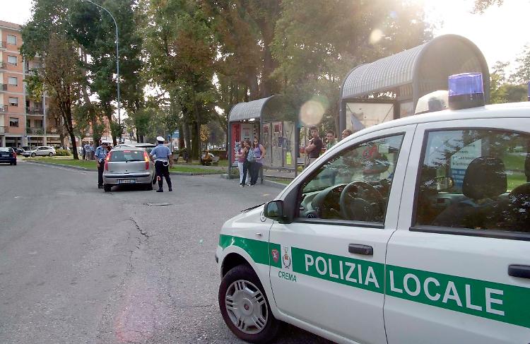 Lite tra donne e 'duello' nel parcheggio